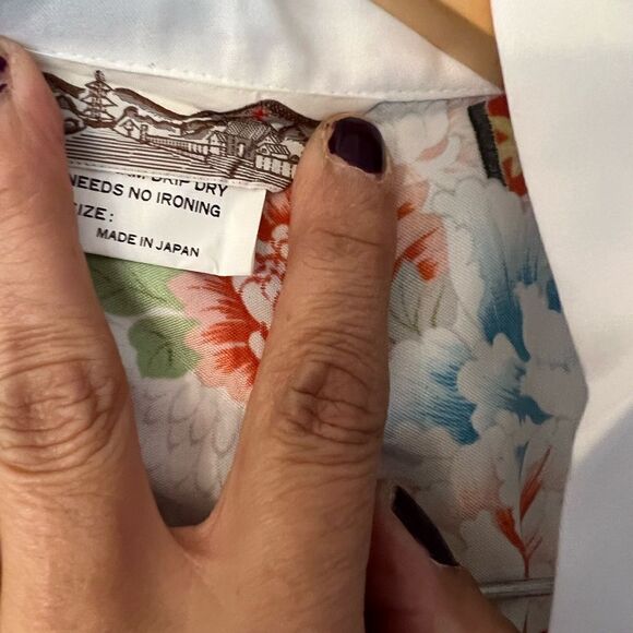 Japanese Floral white Long open front women’s  Kimono Robe. OSFM - Picture 5 of 10